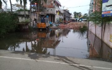 2017 10 22 MadhaKoil Street Waterlogging